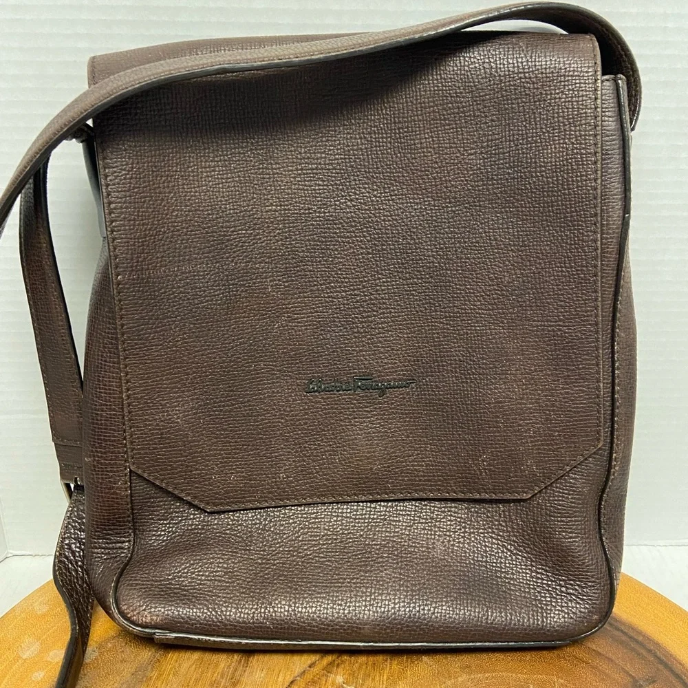 Salvatore Ferragamo Pebbled Leather Unisex Crossbody